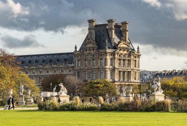 Грубые люди, большие очереди и везде воры: популярный туристический город теряет славу