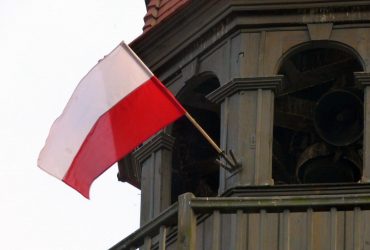 Польша меняет правила в отношении иностранцев: процедуру депортации упростят