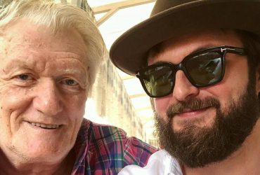 Народний артист України назвав ім'я співака, яким найбільше захоплюється під час війни