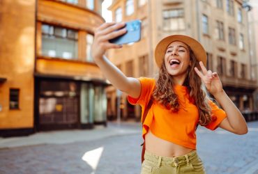 Роблять це знову і знову: названо найпоширеніші помилки туристів за кордоном