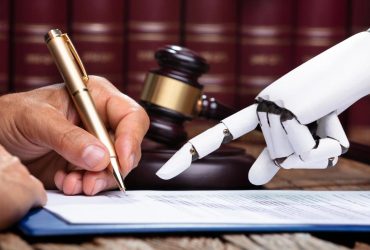 Марна трата часу: експерт Google зі ШІ попередив майбутніх юристів і медиків