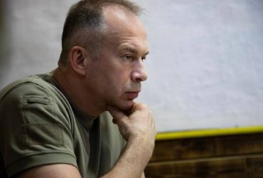 Сырский уволил двух командующих корпусов