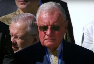 Кит Келлог прибыл в Киев в День Независимости: Зеленский его наградил