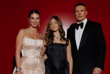 Дружина Усика показала рідкісні кадри з 15-річною донькою, яка значно змінилася