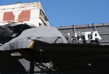 Росіяни вдарили по Новій пошті у Краматорську: загинув чоловік, поранена дитина