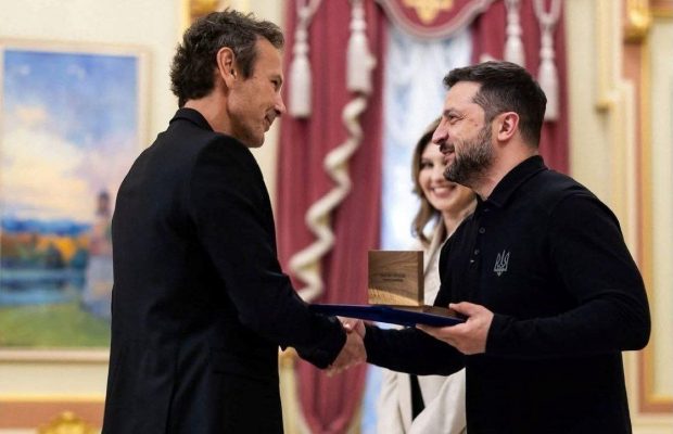 Вакарчук стал "Национальной легендой Украины": Пугачева неожиданно отреагировала