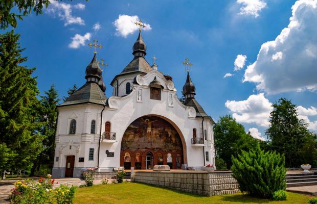 1 вересня: церковне свято сьогодні, що в жодному разі не можна давати з дому