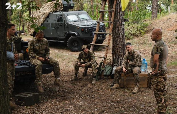 Когда жажда жизни и сила любви сильнее смерти: телеканал 2+2 снимает военную драму "Живой"