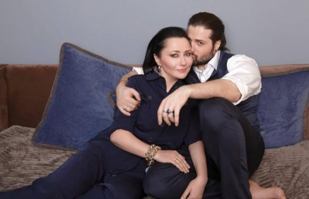 Мозгова вперше зізналася, що йшла від свого чоловіка Девіда Аксельрода