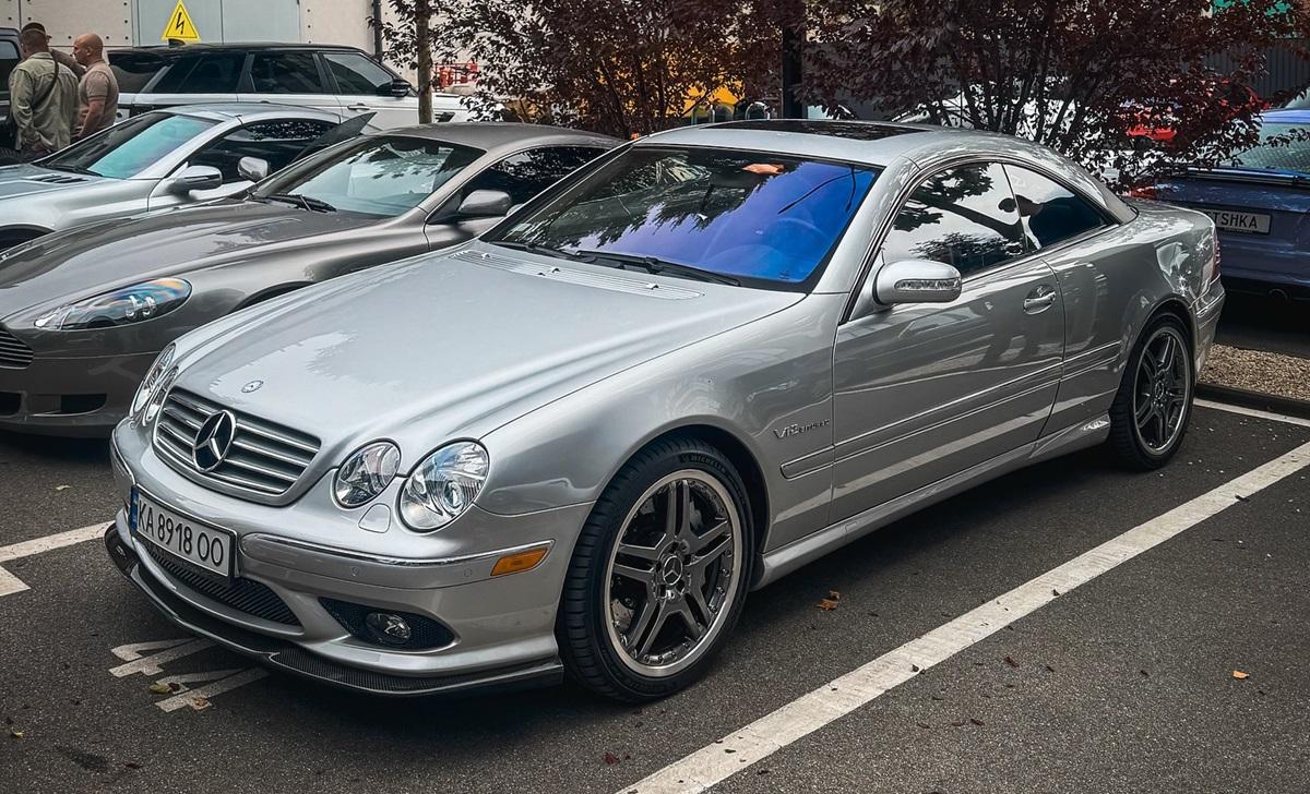 Mercedes-Benz CL 65 AMG є топовою версією моделі / фото - instagram.com/t.o.p.c.a.r.s.u.a Mercedes-Benz CL 65 AMG є топовою версією моделі / фото - instagram.com/t.o.p.c.a.r.s.u.a