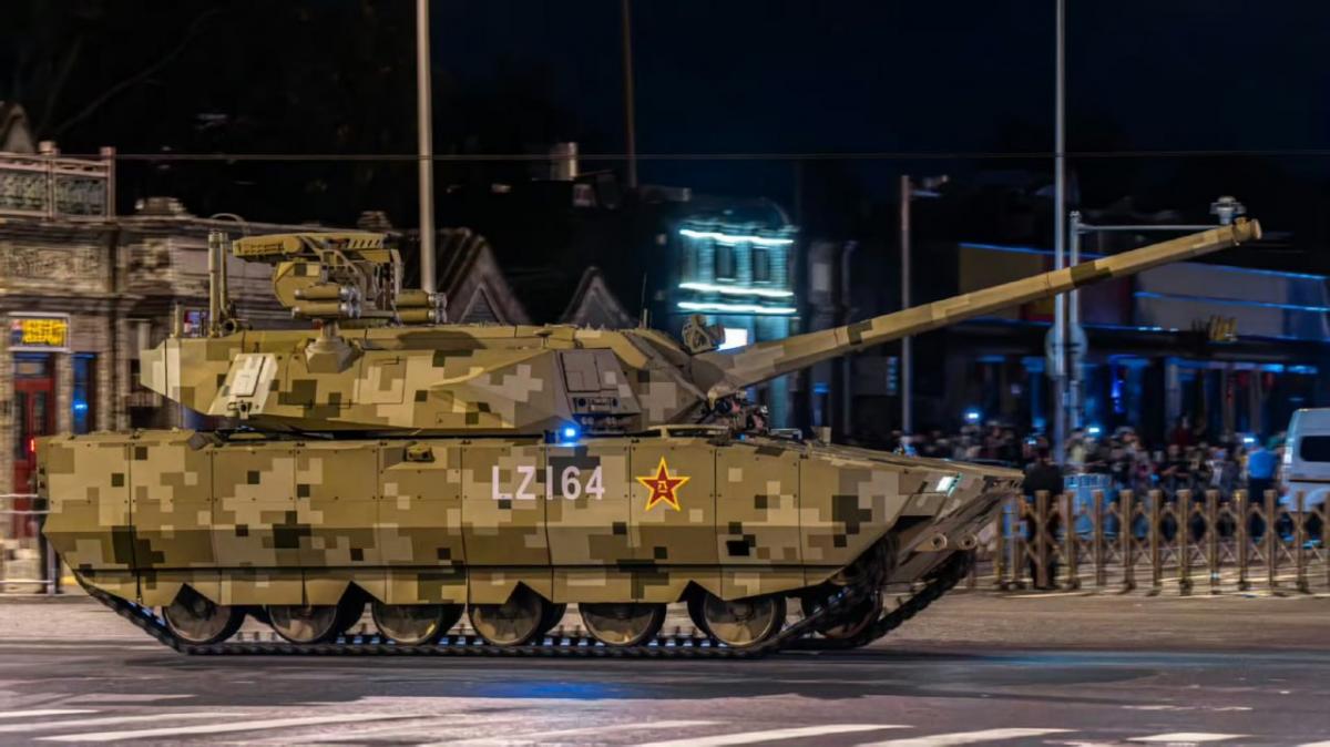 Танк отримав безекіпажну башту, завдяки чому екіпаж вдалося скоротити до двох осіб / фото Weibo Танк отримав безекіпажну башту, завдяки чому екіпаж вдалося скоротити до двох осіб / фото Weibo