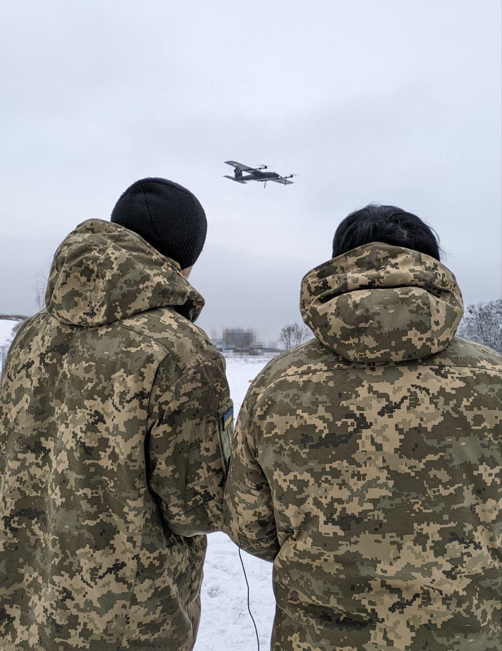 Існуючі системи з донаведенням теж не є панацеєю, вони вимагають, щоб дрон вийшов на пряму видимість цілі / фото Дмитро Следюк Існуючі системи з донаведенням теж не є панацеєю, вони вимагають, щоб дрон вийшов на пряму видимість цілі / фото Дмитро Следюк