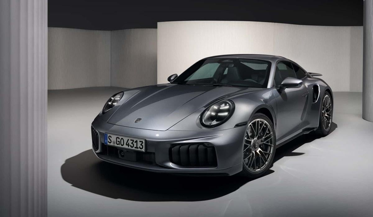 Оновлений Porsche 911 Turbo S став важчим за попередника / фото - Porsche Оновлений Porsche 911 Turbo S став важчим за попередника / фото - Porsche