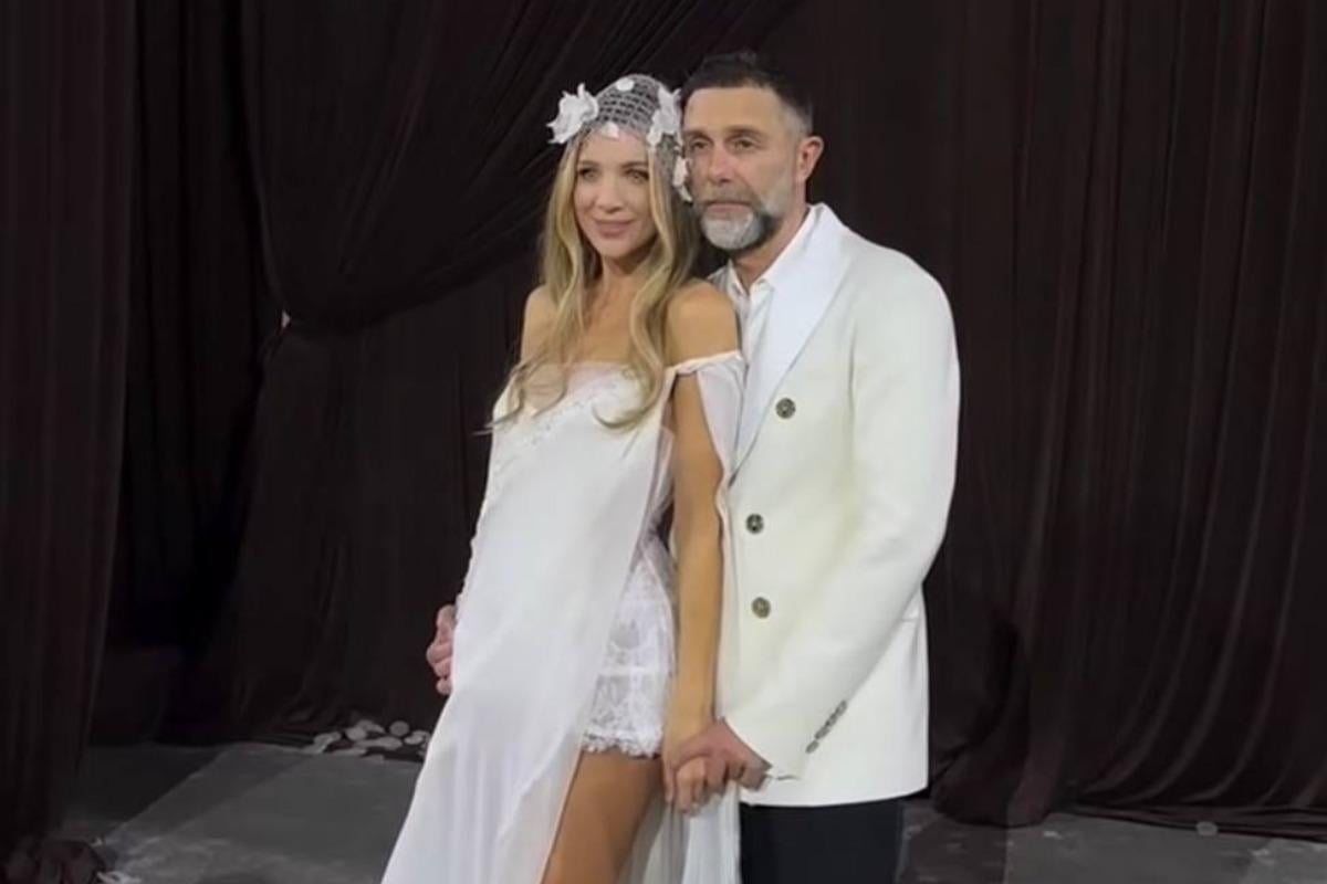 Екатерина Сильченко сказала "да" возлюбленному во время показа / скриншот Instagram Екатерина Сильченко сказала "да" возлюбленному во время показа / скриншот Instagram