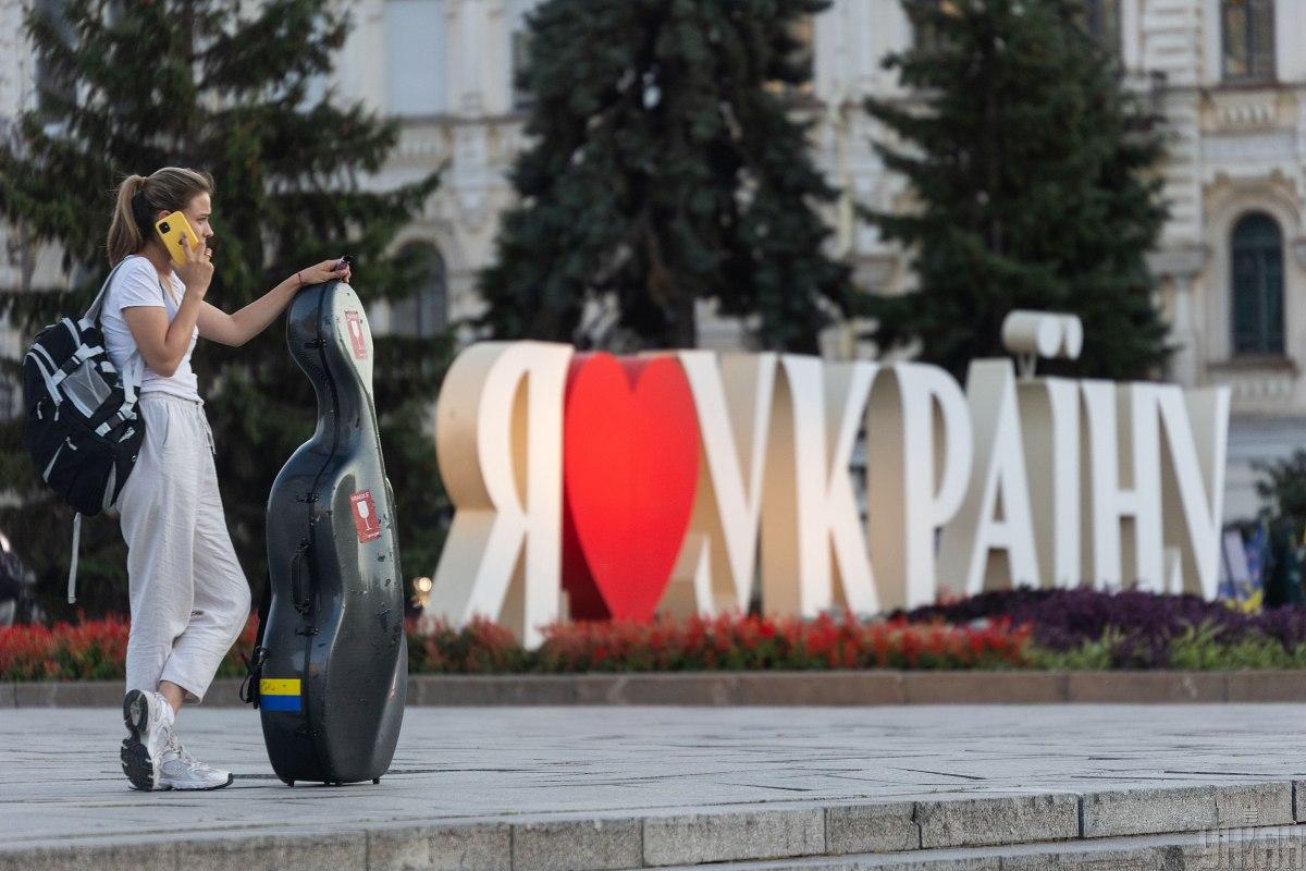 Туризм в Україні б'є рекорди / фото УНІАН Туризм в Україні б'є рекорди / фото УНІАН