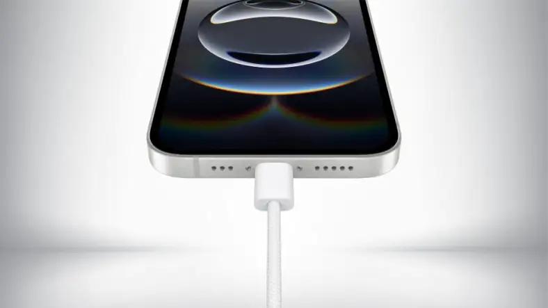 Почти все модели iPhone 17 получили поддержку более быстрой зарядки / фото Apple Почти все модели iPhone 17 получили поддержку более быстрой зарядки / фото Apple