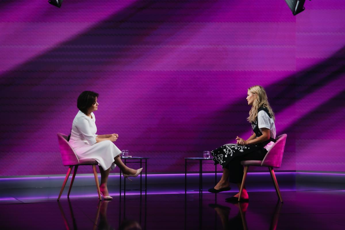 'Кино - это то, чем я дышу': Екатерина Кузнецова поразила искренностью в интервью на YouTube-канале Марички Падалко 'Кино - это то, чем я дышу': Екатерина Кузнецова поразила искренностью в интервью на YouTube-канале Марички Падалко