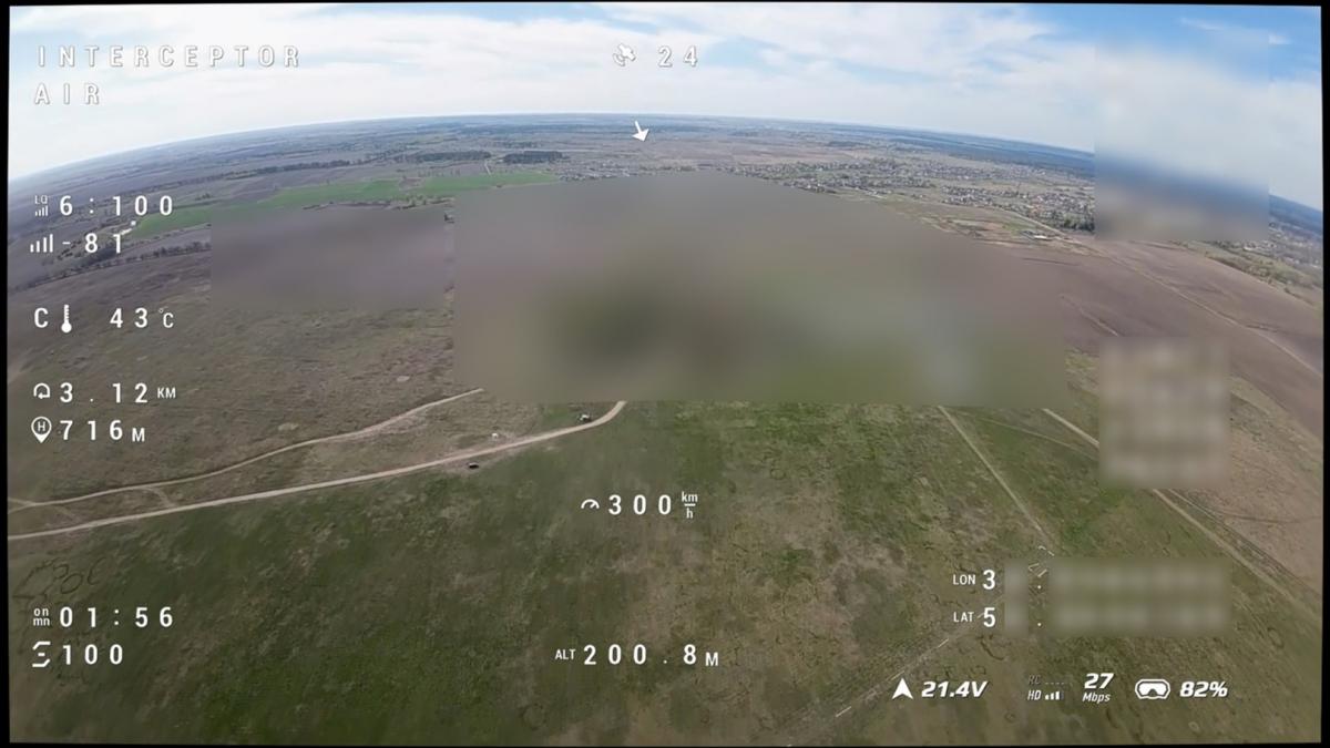 Кадр з зенітного дрону, який доводить, що його швидкість 300 км/год. Фото: Amazing Drones. Кадр з зенітного дрону, який доводить, що його швидкість 300 км/год. Фото: Amazing Drones.