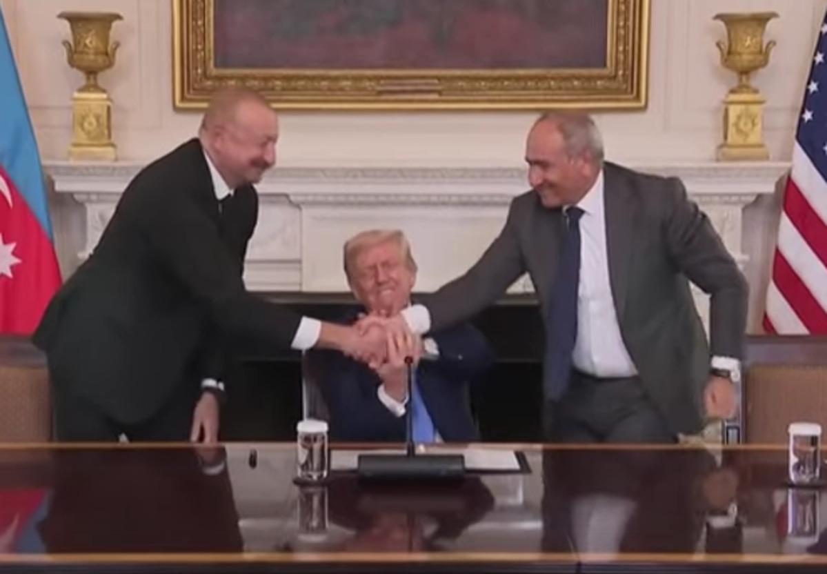 Трамп назвав Вірменію Албанією, говорячи про війну з Азербайджаном / Фото: скріншот з відео Трамп назвав Вірменію Албанією, говорячи про війну з Азербайджаном / Фото: скріншот з відео