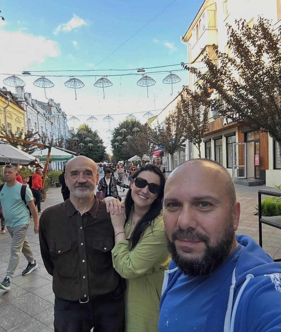 Соломия с папой и женихом / фото инстаграм Соломия Витвицкая Соломия с папой и женихом / фото инстаграм Соломия Витвицкая