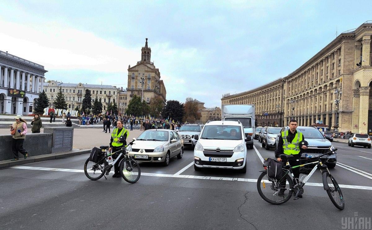 У Києві щодня перекриватимуть Хрещатик для хвилини мовчання, - КМВА У Києві щодня перекриватимуть Хрещатик для хвилини мовчання, - КМВА