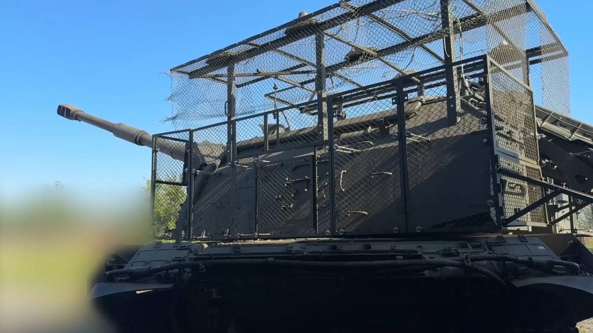 Российская "Мста" теперь имеет РЭБ и защиту от дронов / defence-blog.com Российская "Мста" теперь имеет РЭБ и защиту от дронов / defence-blog.com
