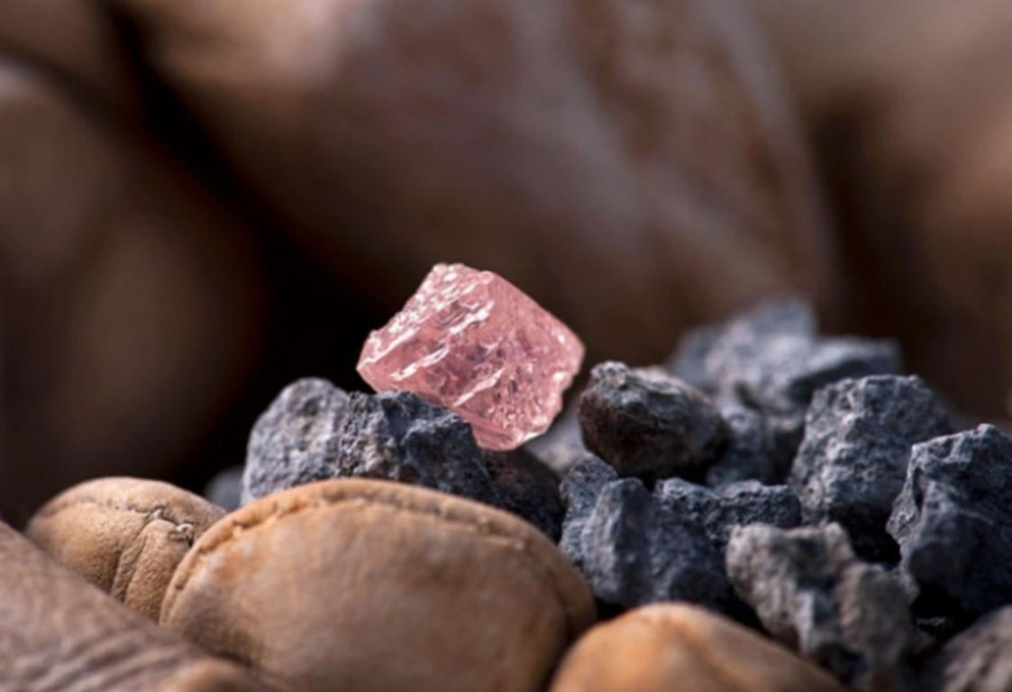 Китайские ученые создали уникальный минерал, который тверже природного алмаза