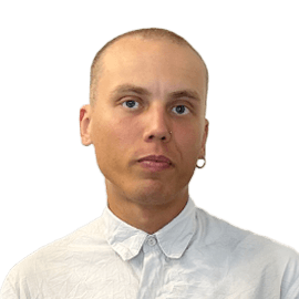  волонтер Артем Ерохин