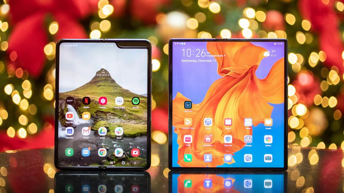 Huawei контролирует 48% рынка складных смартфонов, Samsung в доганяющих / фото CNET Huawei контролирует 48% рынка складных смартфонов, Samsung в доганяющих / фото CNET