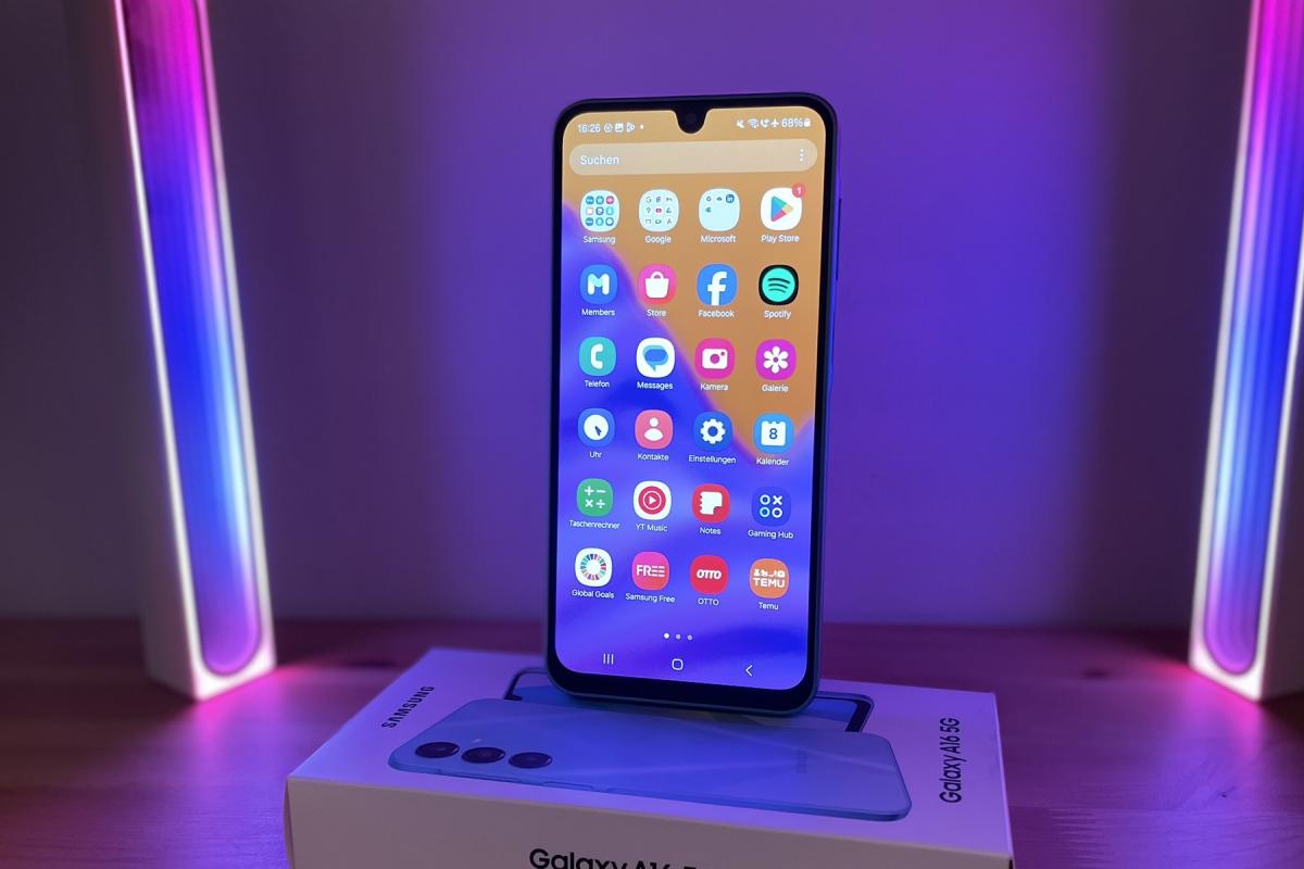 Ідеальний 'бюджетник': названо 5 найкращих смартфонів прямо зараз до 8000 грн Ідеальний 'бюджетник': названо 5 найкращих смартфонів прямо зараз до 8000 грн