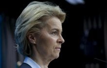 На смену позиции Трампа по Украине повлияла фон дер Ляйен, - Politico