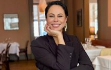 Экс-супруга Виталия Кличко удивила новой фотосессией: как выглядит 51-летняя модель (фото)