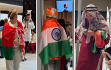 У Росії провели пародію на "Євробачення" з масовкою замість іноземних фанів