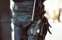 У Новій Зеландії поліцейські застрелили чоловіка, який 4 роки переховував своїх дітей у лісі