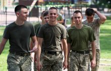 Україна втрачатиме майбутні покоління, - експерт про наслідки виїзду хлопців 18-22 років