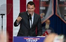 В США стреляли в известного соратника Трампа