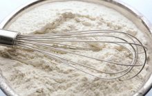 Об этом хитроумном лайфхаке с кухонным венчиком стоило узнать раньше: в чем он заключается