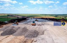 Возле Мариуполя оккупанты тайно строят новую дорогу: Андрющенко раскрыл детали (фото)