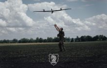 Залетіли аж в Курахове: на Донеччині оборонці Покровська уразили ворожу техніку (відео)