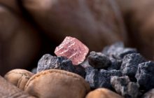 Учені вперше знайшли докази існування нікелевих сплавів на глибині понад 300 кілометрів