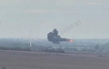 ВСУ сбили вертолет оккупантов с помощью FPV-дрона (видео)