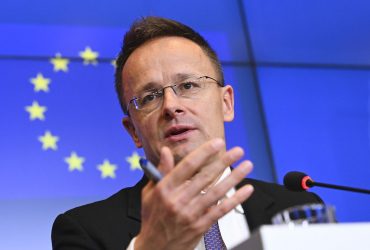 В Угорщині спробували виправдатися перед Трампом щодо закупівлі нафти в РФ