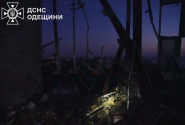 Масований удар по Одесі: у багатоповерхівці – дірка, пошкоджено Палац спорту
