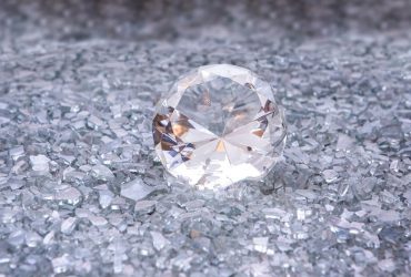 На Землі є тільки одне місце, де можна шукати алмази та забирати їх: де воно знаходиться