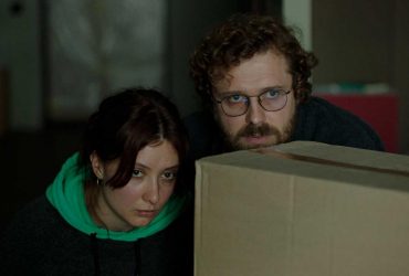 Медовый месяц: обзор камерной психологической драмы о первых днях полномасштабной войны