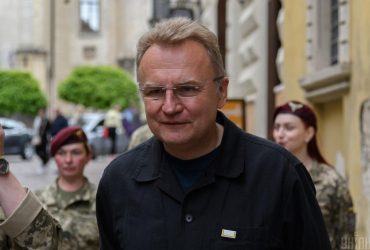 У кабінеті мера Львова знайшли прослуховувальний пристрій (відео)