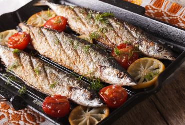 Цю рибу недооцінюють - і дуже даремно: вона вдвічі дешевша і корисніша за скумбрію