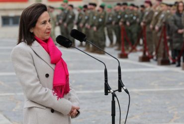 Літак з міністром оборони Іспанії зазнав GPS-атаки біля Калінінграда