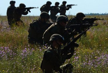 Може піти за сценарієм ЛДНР: експерти оцінили ризики завтрашніх виборів у Молдові