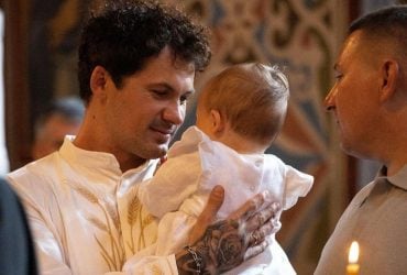 Хореограф Женя Кот стривожив фанів світлиною доньки з лікарні: що трапилось